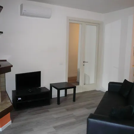 Oasi Holiday Home Toscolano-Maderno Zimmer foto