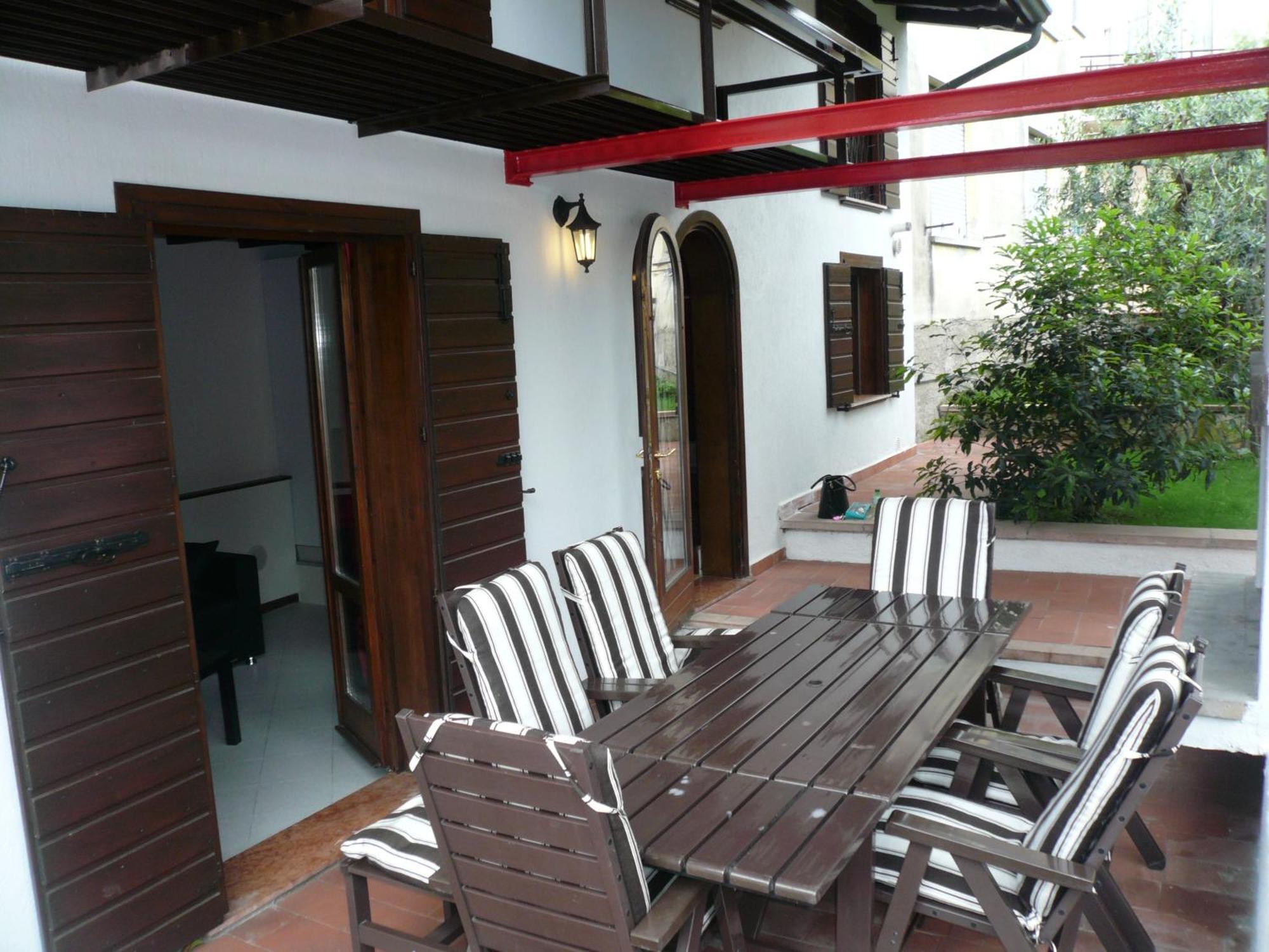 Oasi Holiday Apartment *