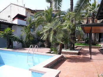 Oasi Holiday Apartment *